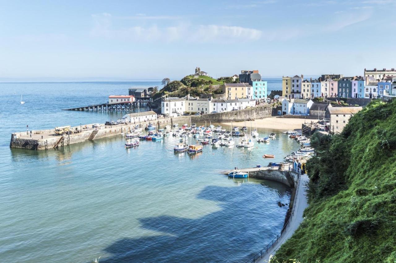 Sea Legs - 2 Bedroom Apartment - Tenby Exteriör bild